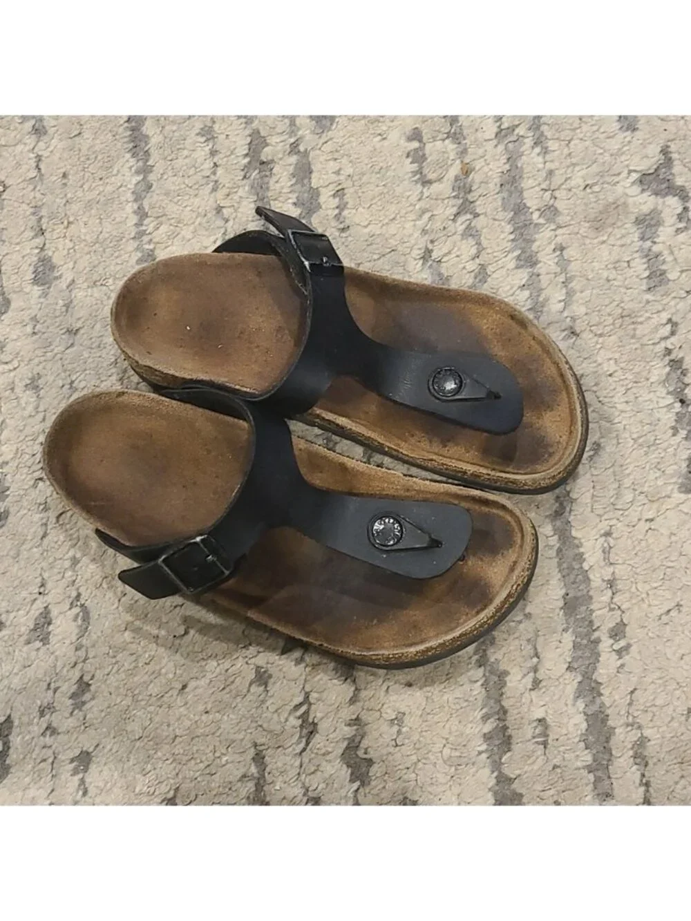 Birkenstock Gizeh black leather sandals